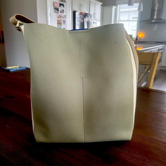 Rothy’s lightweight tote - light sage - Picture 2 of 2